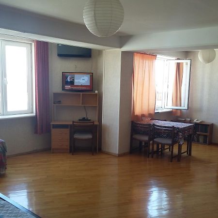 Good Apartment Тбилиси Екстериор снимка