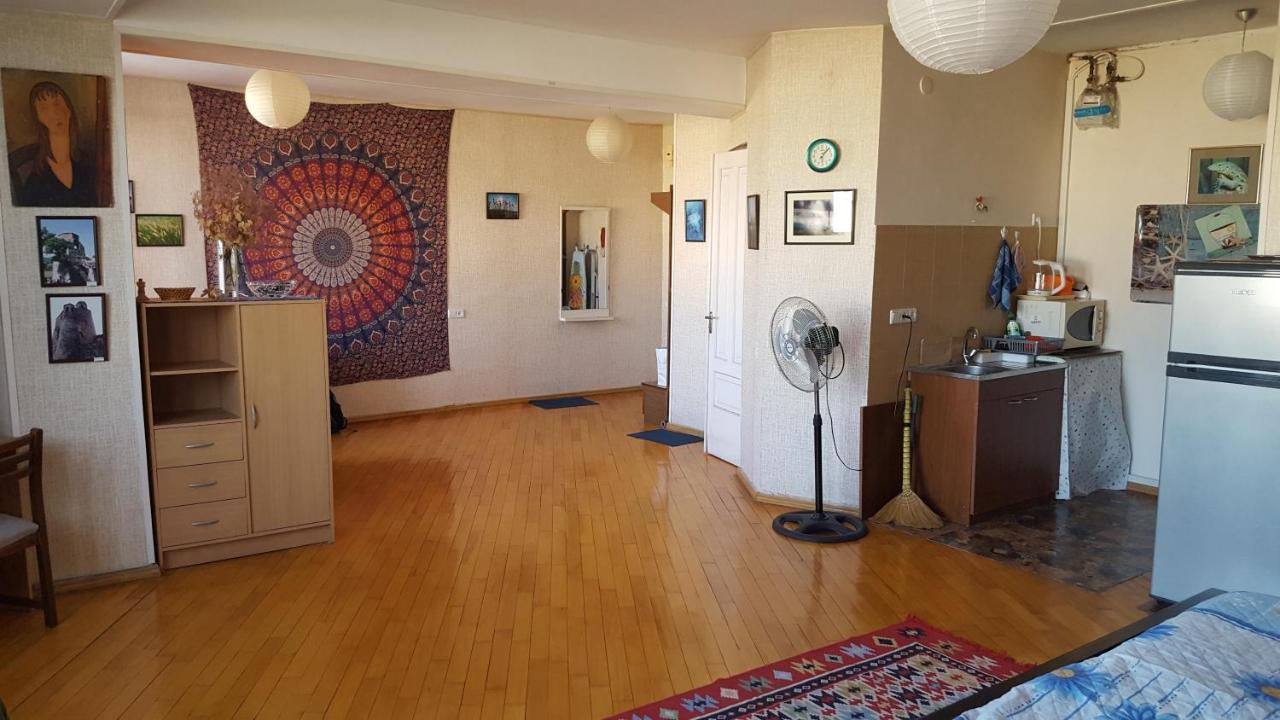 Good Apartment Тбилиси Екстериор снимка