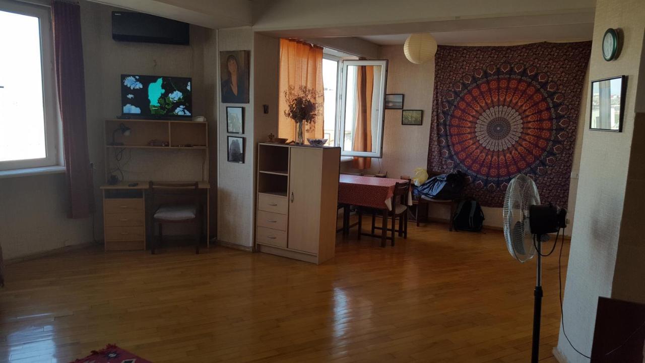 Good Apartment Тбилиси Екстериор снимка