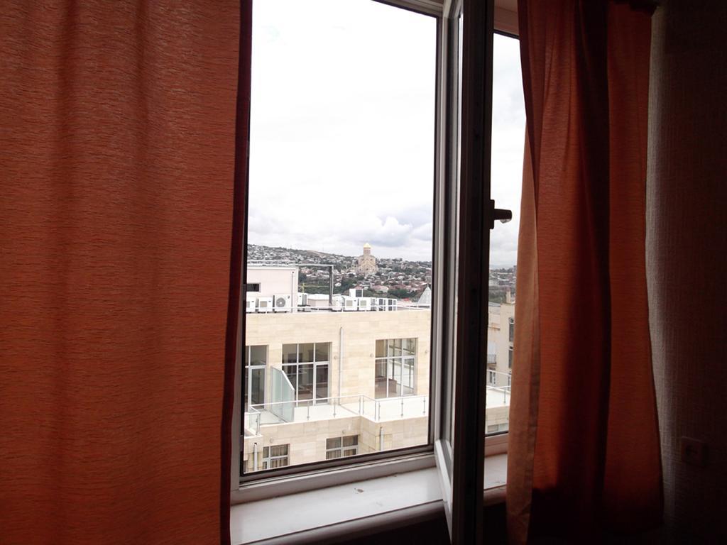 Good Apartment Тбилиси Стая снимка