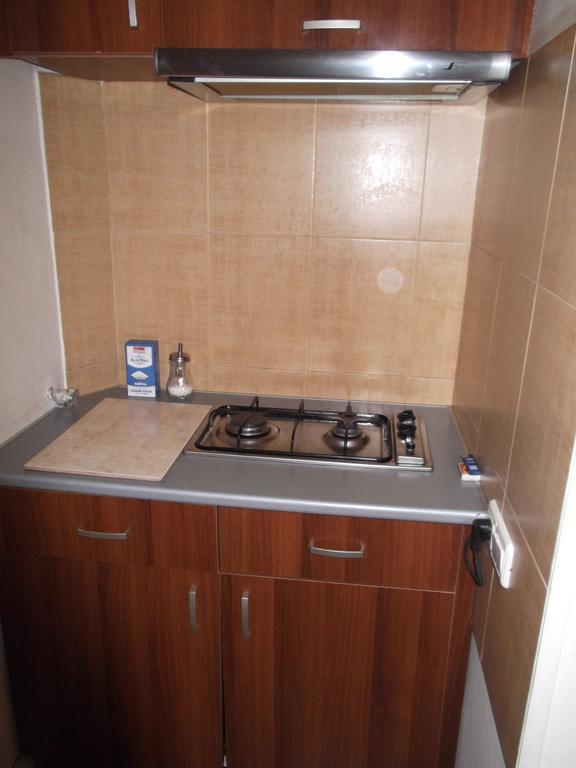 Good Apartment Тбилиси Стая снимка